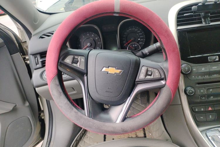 Used Chevrolet Malibu 2014 2.4L Automatic Luxury Edition Steering Wheel