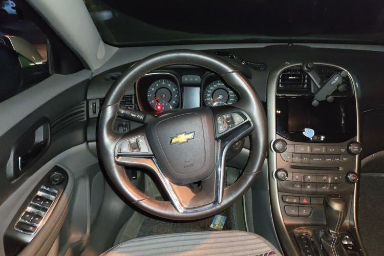 Used Chevrolet Malibu 2014 2.0L Automatic Luxury Edition Steering Wheel