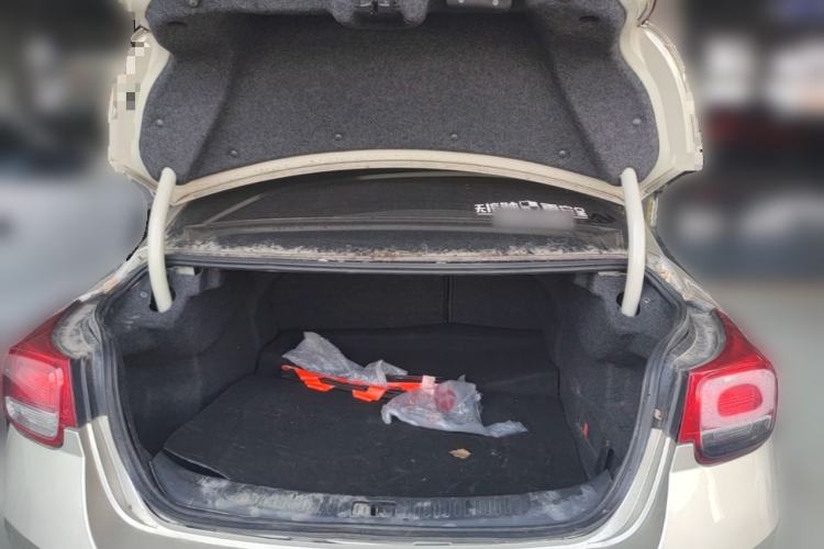 Used Chevrolet Malibu 2014 1.6T Automatic Comfort Edition Trunk