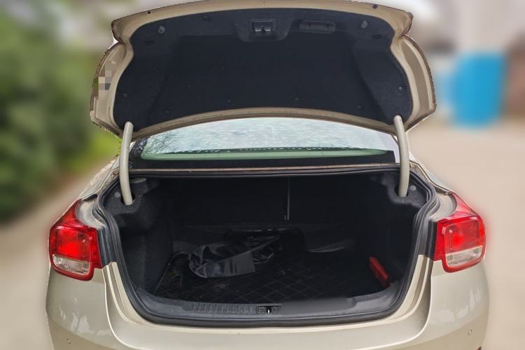 Used Chevrolet Malibu 2014 2.4L Automatic Luxury Edition Trunk