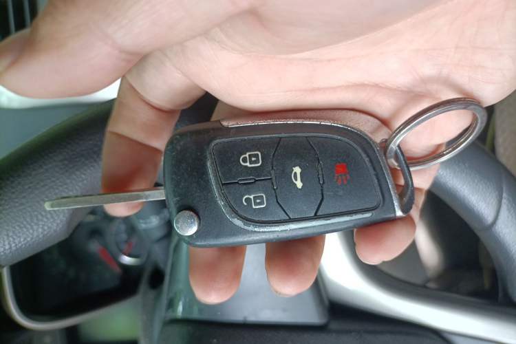 Used Chevrolet Malibu 2014 1.6T Manual Comfort Edition Vehicle Key