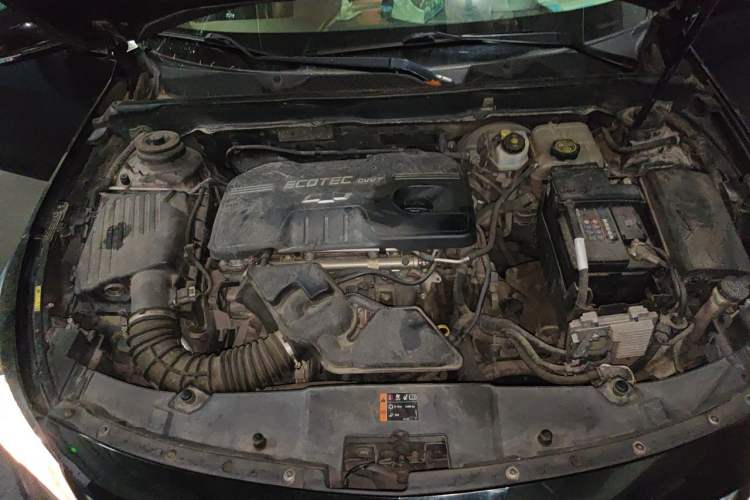 Used Chevrolet Malibu 2016 2.0L Automatic Luxury Edition Engine Bay