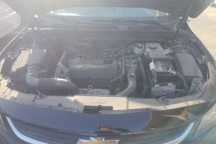 Used Chevrolet Malibu 2016 1.6T Automatic Comfort Edition Engine Bay