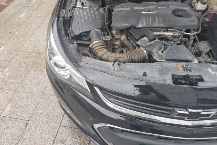Used Chevrolet Malibu 2016 2.0L Automatic Luxury Edition Engine Bay Right