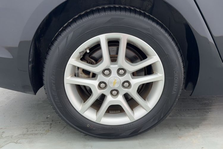 Used Chevrolet Malibu 2016 1.6T Automatic Comfort Edition Exterior 8