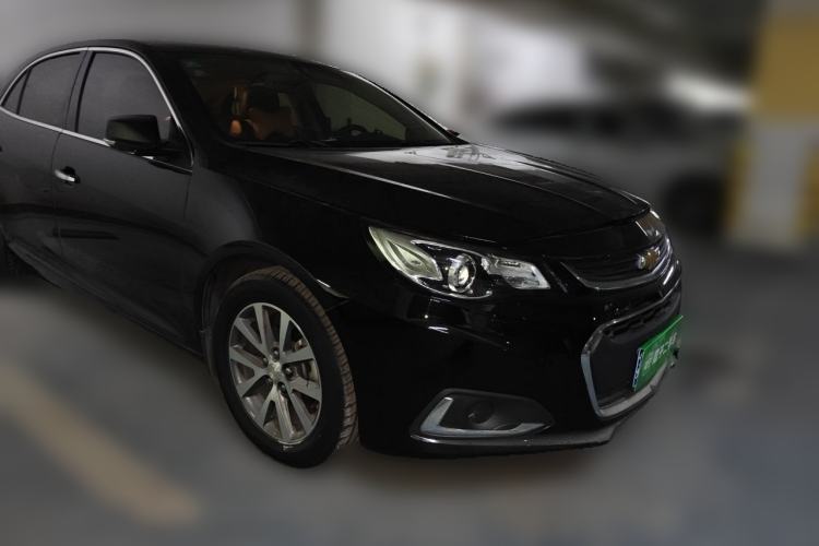 Used Chevrolet Malibu 2016 2.0L Automatic Luxury Edition Front Right 45 Deg