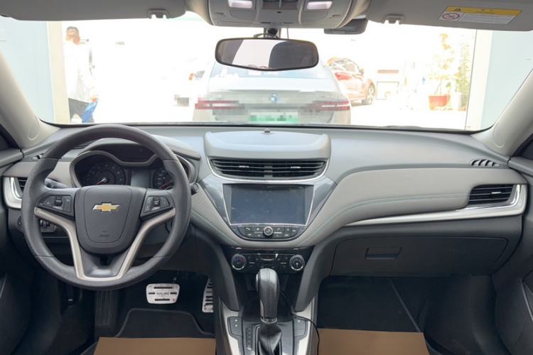 Used Chevrolet Malibu 2016 1.6T Automatic Comfort Edition Interior 8