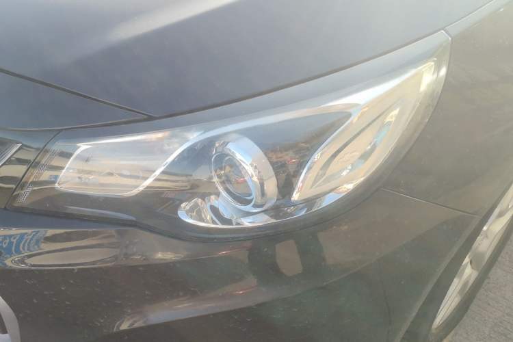 Used Chevrolet Malibu 2016 1.6T Automatic Comfort Edition Left Front Headlight