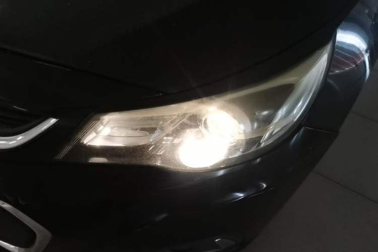 Used Chevrolet Malibu 2016 1.6T Automatic Comfort Edition Left Front Headlight