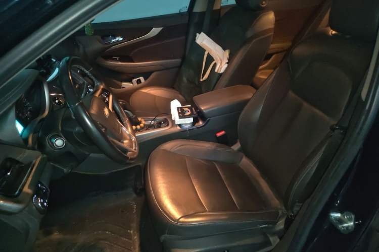 Used Chevrolet Malibu 2016 2.0L Automatic Luxury Edition Left Front Seat
