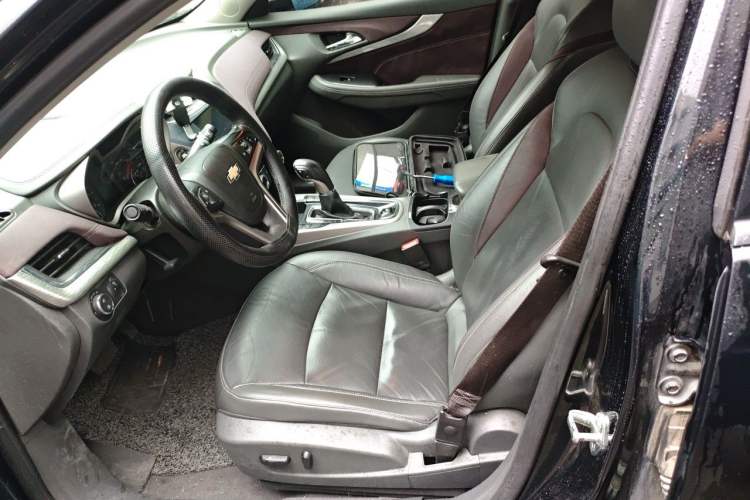 Used Chevrolet Malibu 2016 2.0L Automatic Luxury Edition Left Front Seat