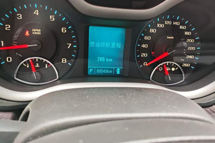 Used Chevrolet Malibu 2016 2.0L Automatic Luxury Edition Odometer Close Up