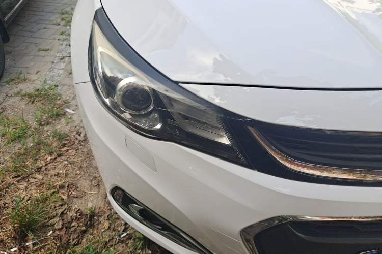 Used Chevrolet Malibu 2016 2.0L Automatic Luxury Edition Right Front Headlight