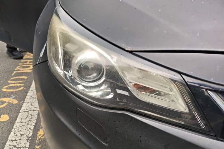 Used Chevrolet Malibu 2016 2.0L Automatic Luxury Edition Right Front Headlight