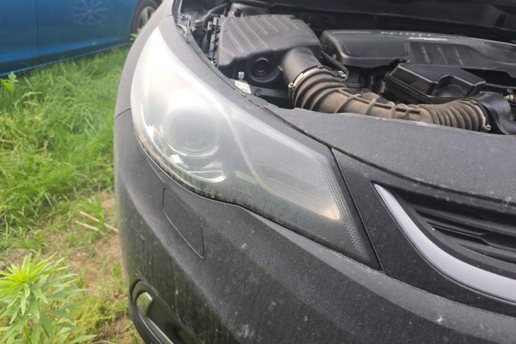 Used Chevrolet Malibu 2016 2.0L Automatic Luxury Edition Right Front Headlight