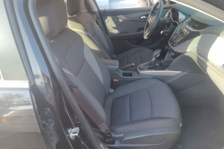 Used Chevrolet Malibu 2016 1.6T Automatic Comfort Edition Right Front Seat