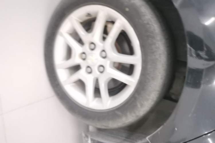 Used Chevrolet Malibu 2016 1.6T Automatic Comfort Edition Right Rear Wheel Hub