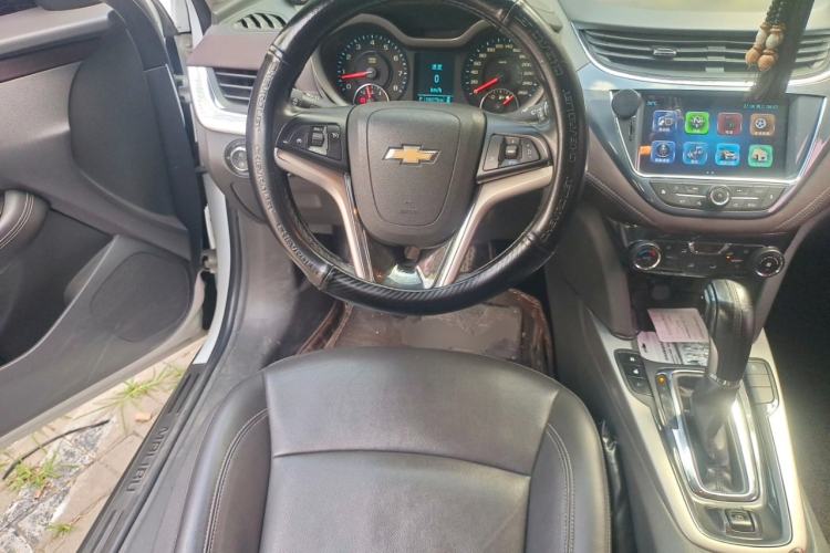Used Chevrolet Malibu 2016 2.0L Automatic Luxury Edition Steering Wheel