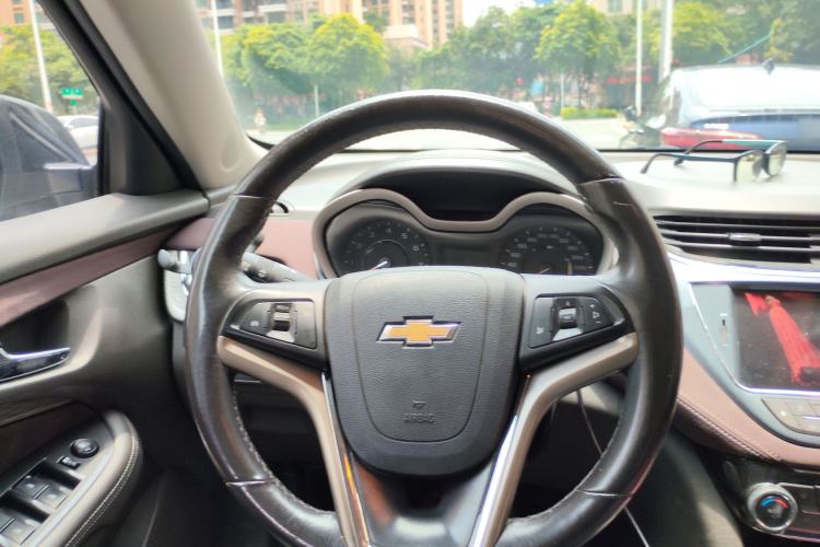 Used Chevrolet Malibu 2016 2.0L Automatic Luxury Edition Steering Wheel