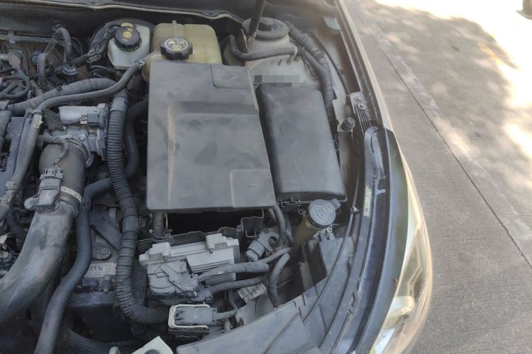 Used Chevrolet Malibu 2016 1.6T Automatic Luxury Edition Engine Bay Left