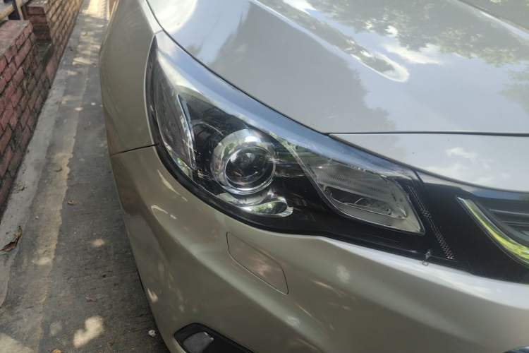 Used Chevrolet Malibu 2016 1.6T Automatic Luxury Edition Right Front Headlight