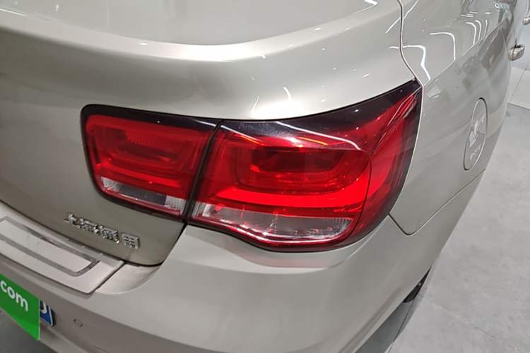 Used Chevrolet Malibu 2016 1.6T Automatic Comfort Edition Right Rear Taillight