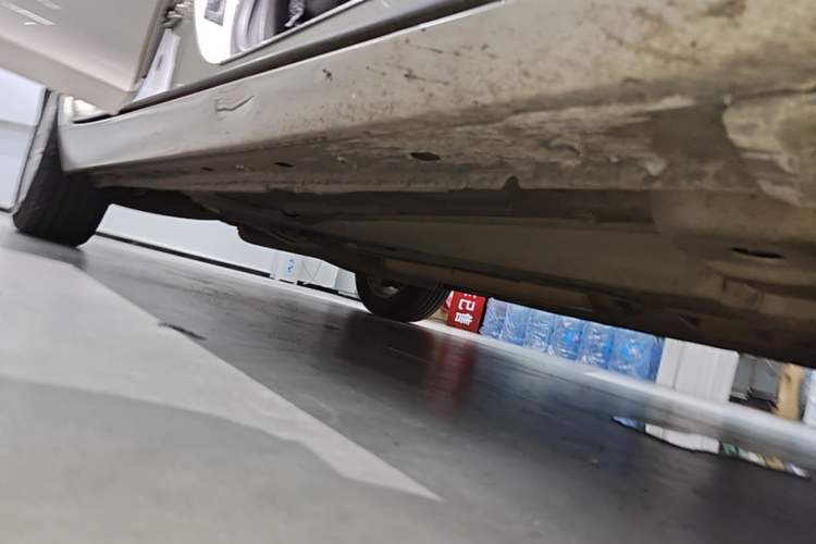 Used Chevrolet Malibu 2016 1.6T Automatic Comfort Edition Right Side Sill