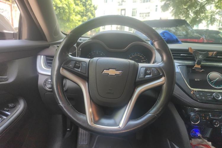 Used Chevrolet Malibu 2016 1.6T Automatic Luxury Edition Steering Wheel