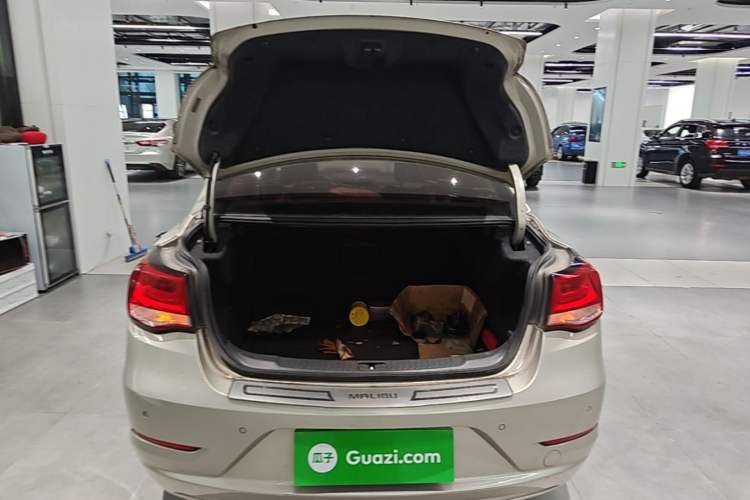 Used Chevrolet Malibu 2016 1.6T Automatic Comfort Edition Trunk