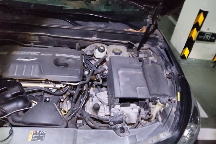 Used Chevrolet Malibu 2016 2.0L Automatic Luxury Edition Engine Bay Left