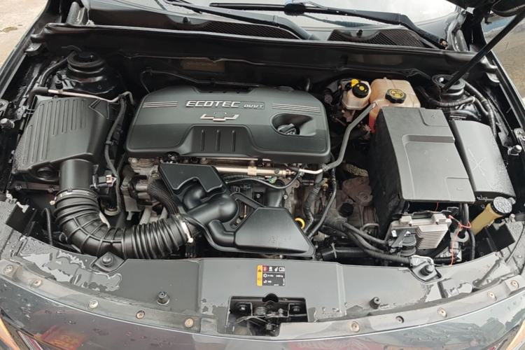 Used Chevrolet Malibu 2016 2.0L Automatic Luxury Edition Engine Bay