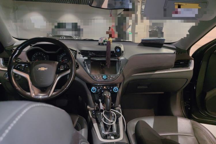 Used Chevrolet Malibu 2016 2.0L Automatic Luxury Edition Interior 2