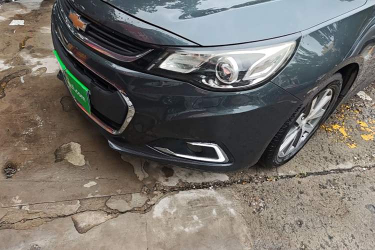 Used Chevrolet Malibu 2016 2.0L Automatic Luxury Edition Left Front Headlight