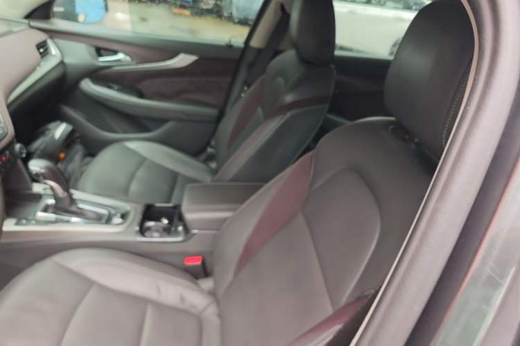 Used Chevrolet Malibu 2016 2.0L Automatic Luxury Edition Left Front Seat
