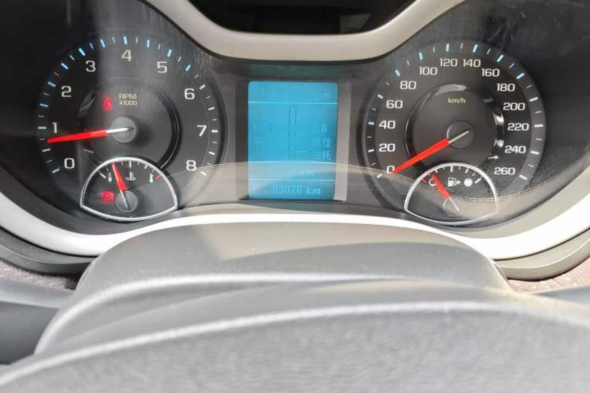 Used Chevrolet Malibu 2016 2.0L Automatic Luxury Edition Odometer Close Up
