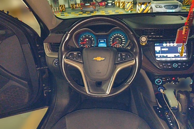 Used Chevrolet Malibu 2016 1.6T Automatic Luxury Edition Steering Wheel