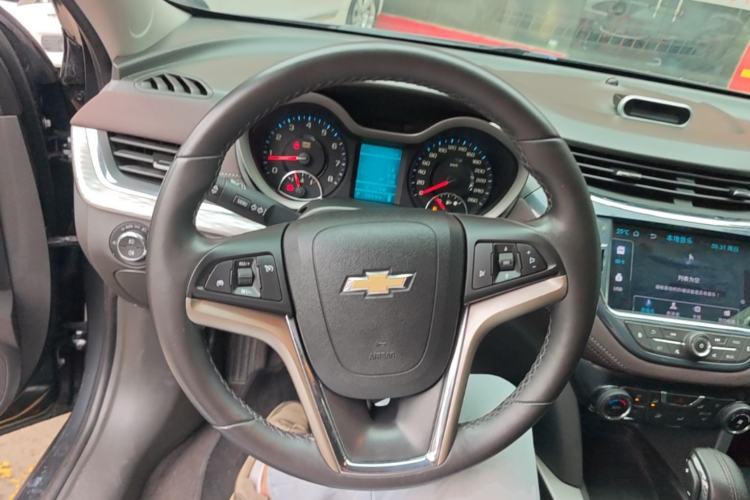 Used Chevrolet Malibu 2016 2.0L Automatic Luxury Edition Steering Wheel
