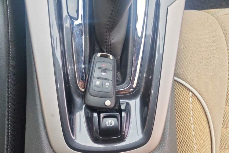 Used Chevrolet Malibu 2016 2.0L Automatic Luxury Edition Vehicle Key