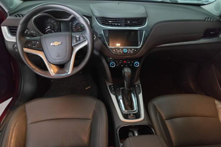 Used Chevrolet Malibu 2016 2.0L Automatic Luxury Edition Center Console