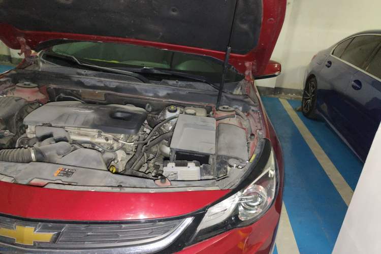 Used Chevrolet Malibu 2016 2.0L Automatic Luxury Edition Engine Bay Left