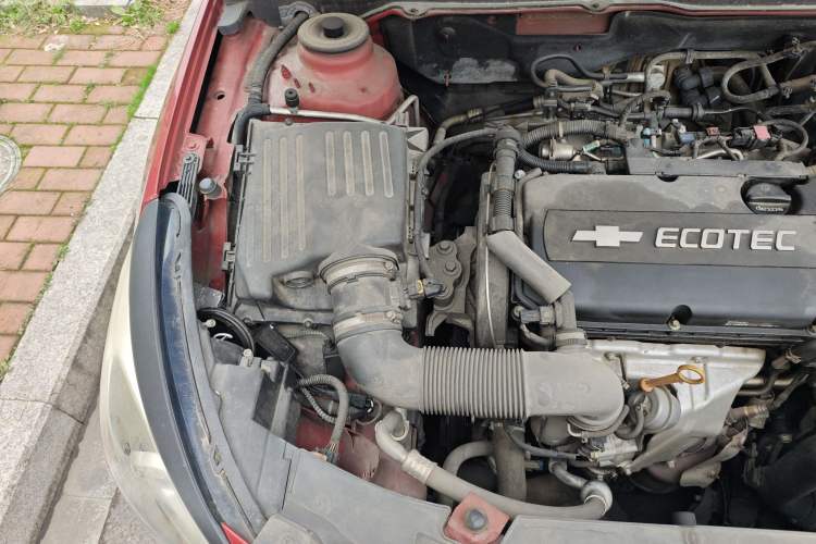 Used Chevrolet Malibu 2016 1.6T Automatic Comfort Edition Engine Bay Right
