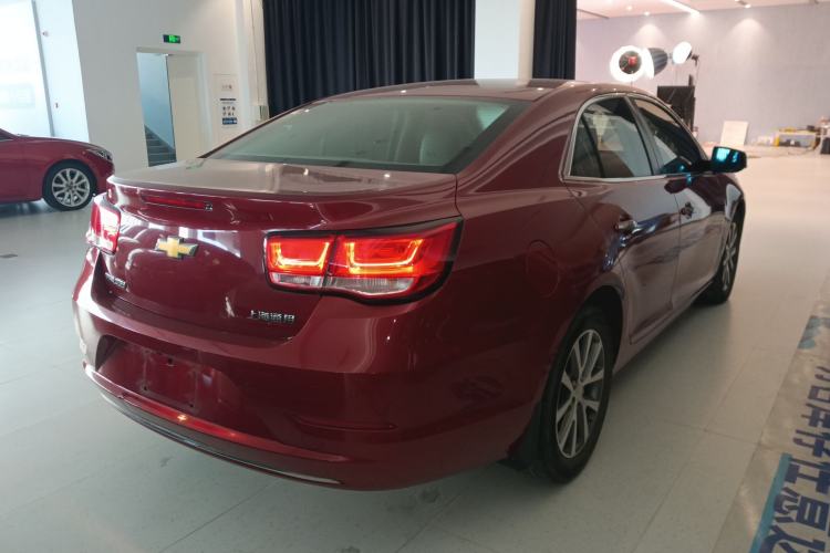 Used Chevrolet Malibu 2016 2.0L Automatic Luxury Edition Exterior 5
