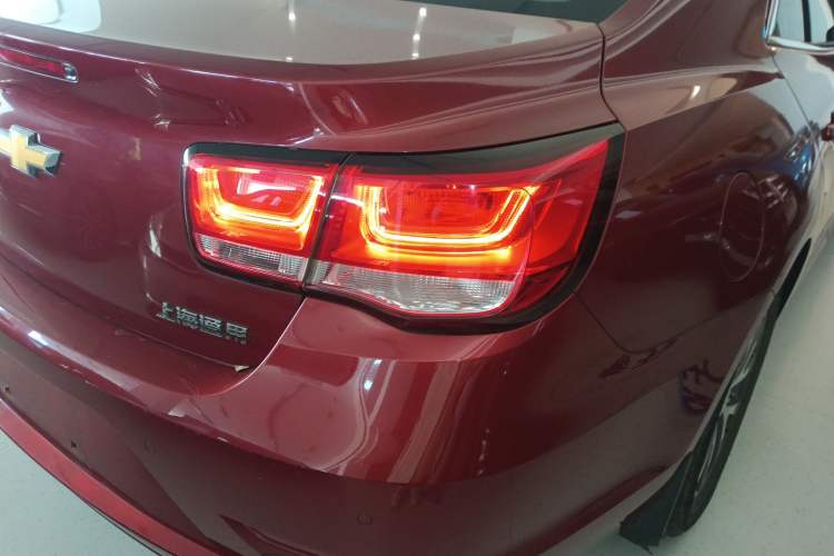 Used Chevrolet Malibu 2016 2.0L Automatic Luxury Edition Exterior 6