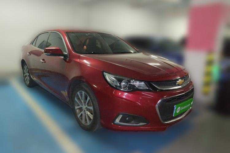 Used Chevrolet Malibu 2016 2.0L Automatic Luxury Edition Front Right 45 Deg