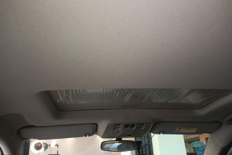Used Chevrolet Malibu 2016 2.0L Automatic Luxury Edition Headliner