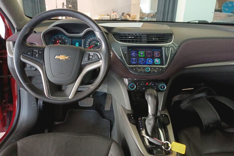 Used Chevrolet Malibu 2016 2.0L Automatic Luxury Edition Interior 2