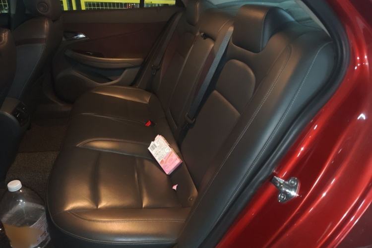Used Chevrolet Malibu 2016 1.6T Automatic Luxury Edition Interior 4
