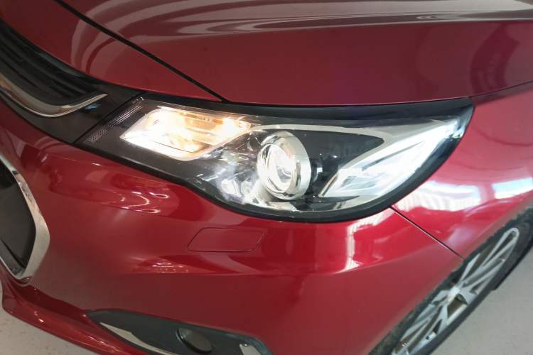 Used Chevrolet Malibu 2016 2.0L Automatic Luxury Edition Left Front Headlight