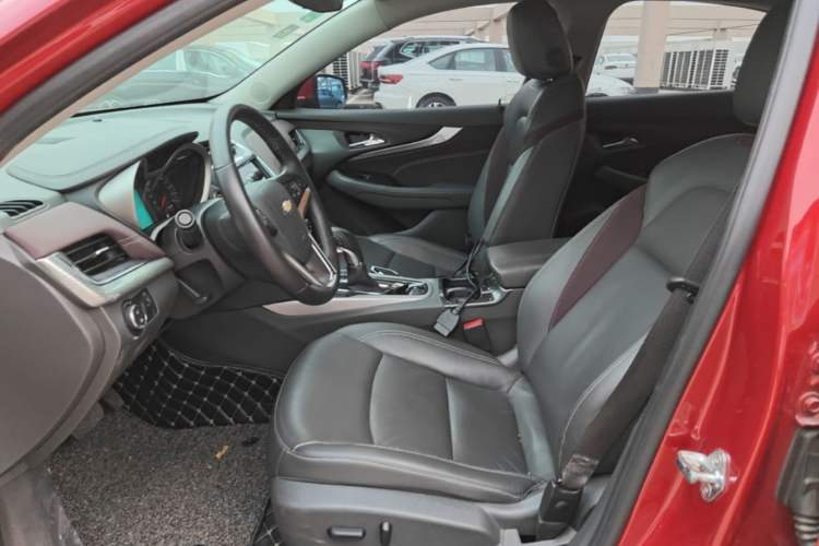 Used Chevrolet Malibu 2016 2.0L Automatic Luxury Edition Left Front Seat