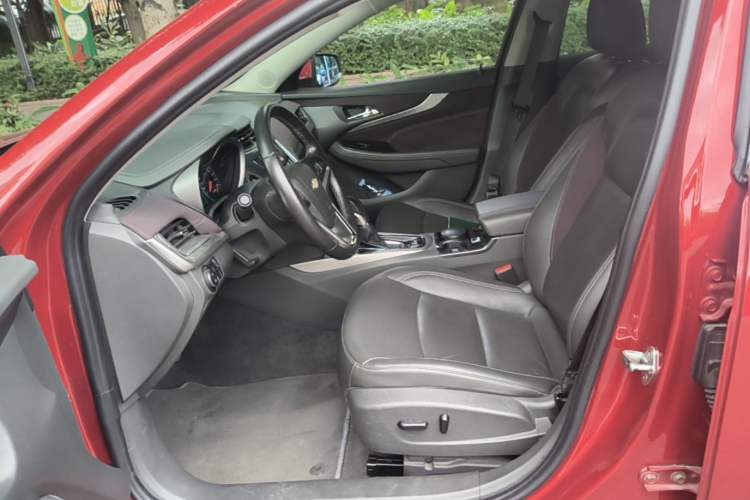 Used Chevrolet Malibu 2016 2.0L Automatic Luxury Edition Left Front Seat